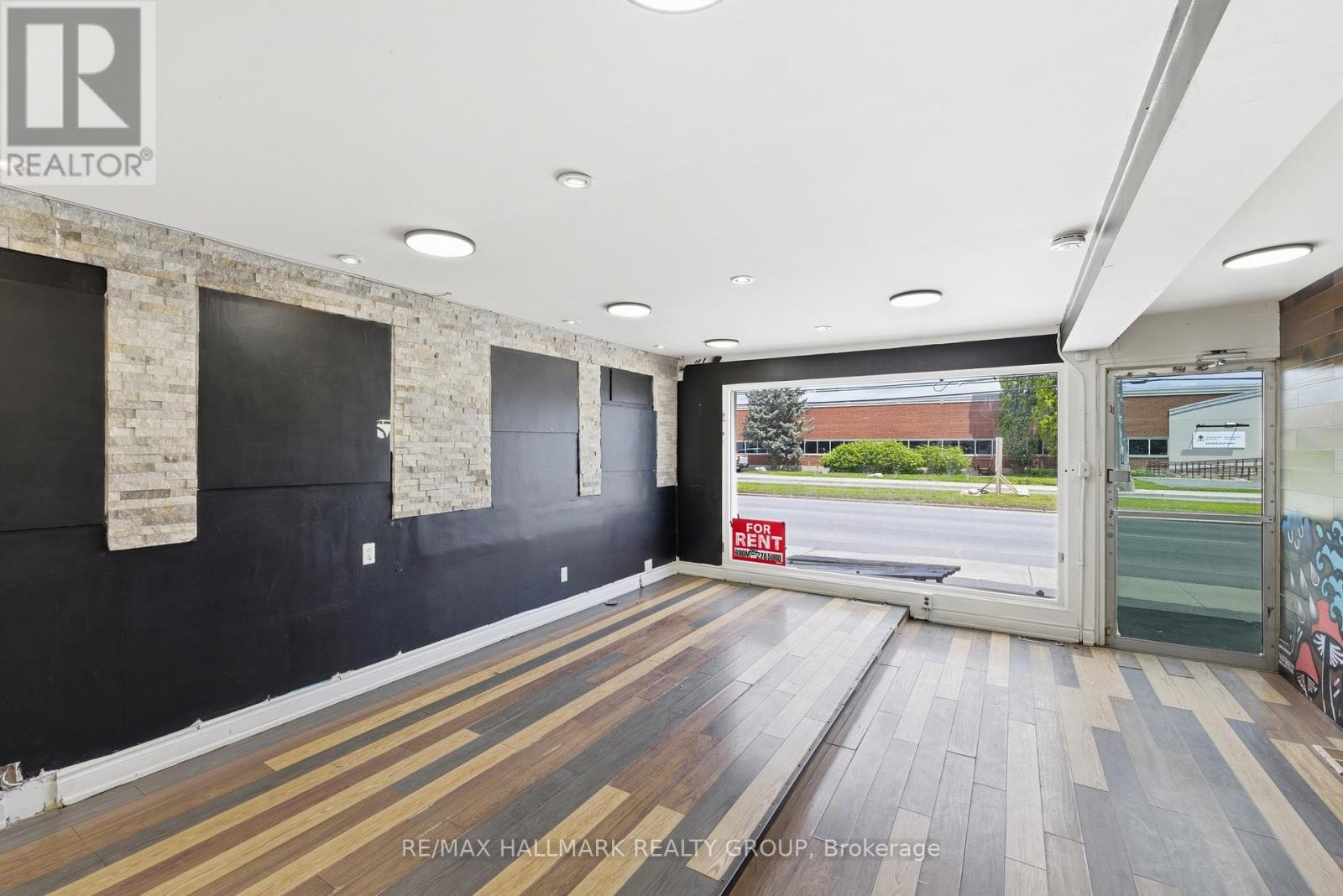 912 St Laurent Boulevard S, Ottawa, Ontario K1K 3B3 - Photo 3 - X13212882