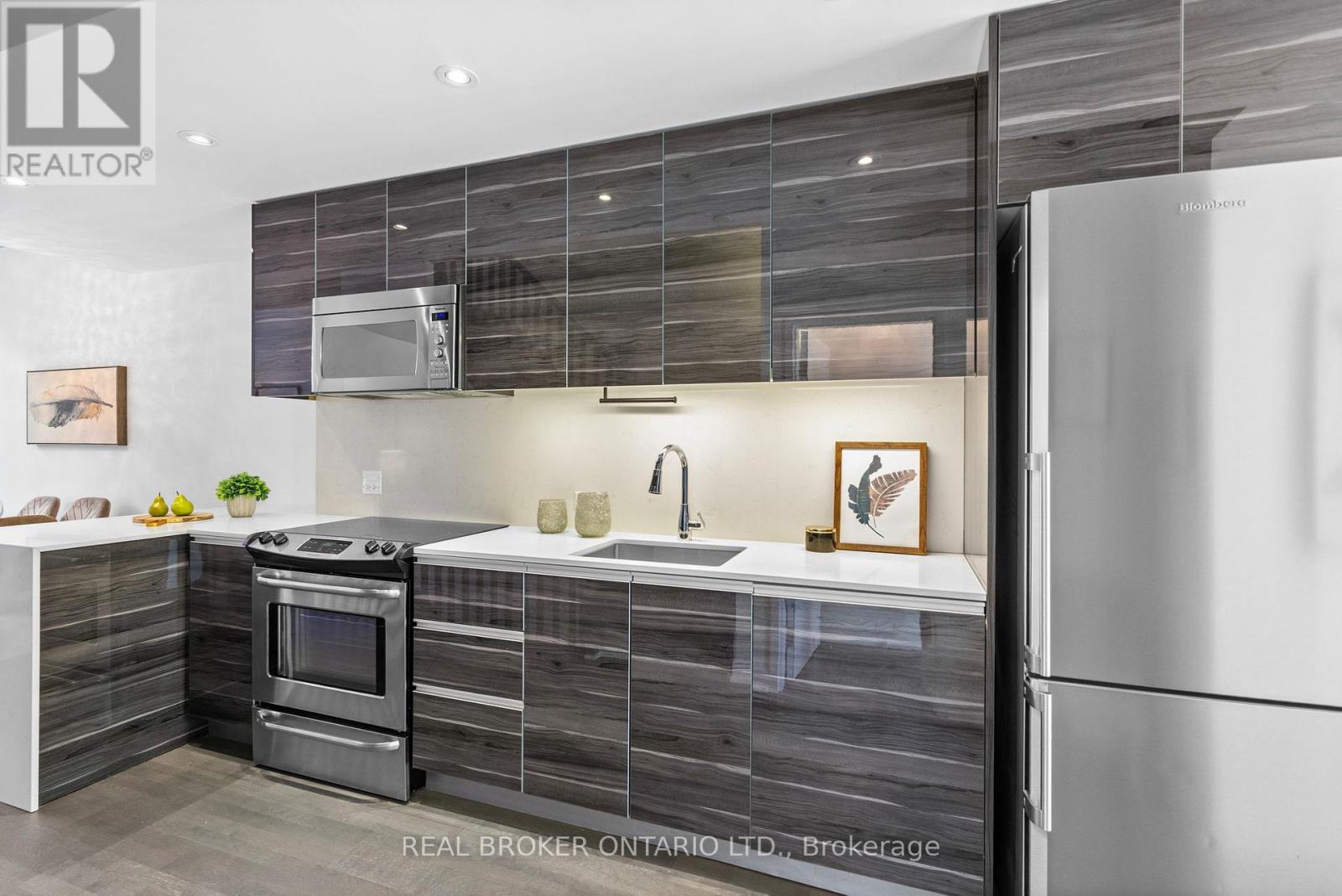 Th3 - 16 Filmic Lane, Toronto, Ontario  M4M 3R1 - Photo 16 - E13212876
