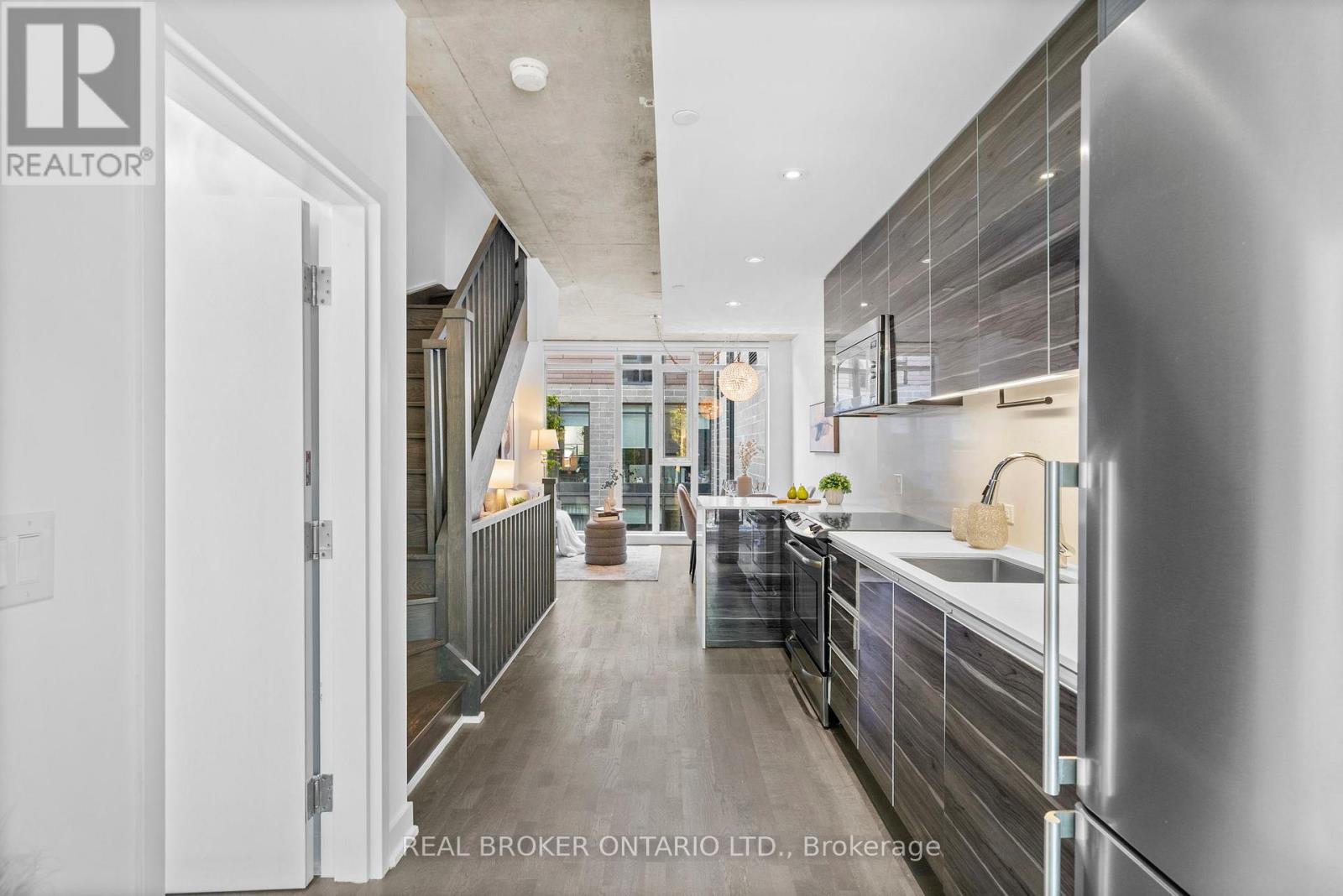 Th3 - 16 Filmic Lane, Toronto, Ontario  M4M 3R1 - Photo 17 - E13212876