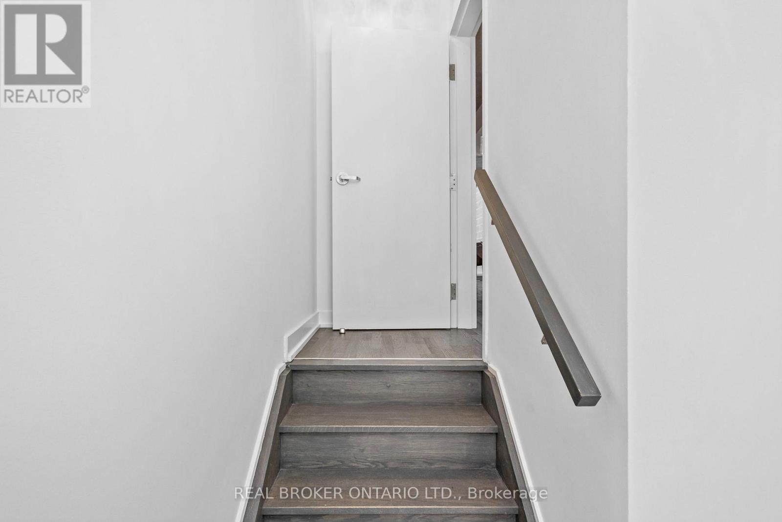 Th3 - 16 Filmic Lane, Toronto, Ontario  M4M 3R1 - Photo 2 - E13212876