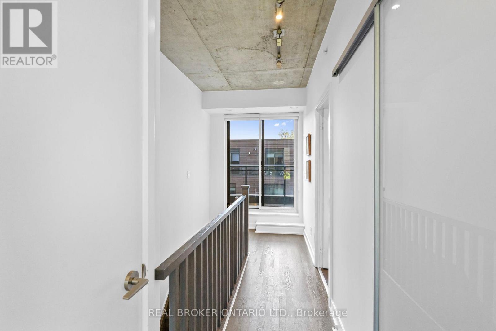Th3 - 16 Filmic Lane, Toronto, Ontario  M4M 3R1 - Photo 37 - E13212876