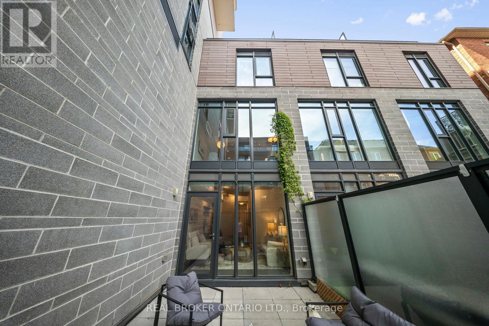 Th3 - 16 Filmic Lane, Toronto, Ontario  M4M 3R1 - Photo 45 - E13212876