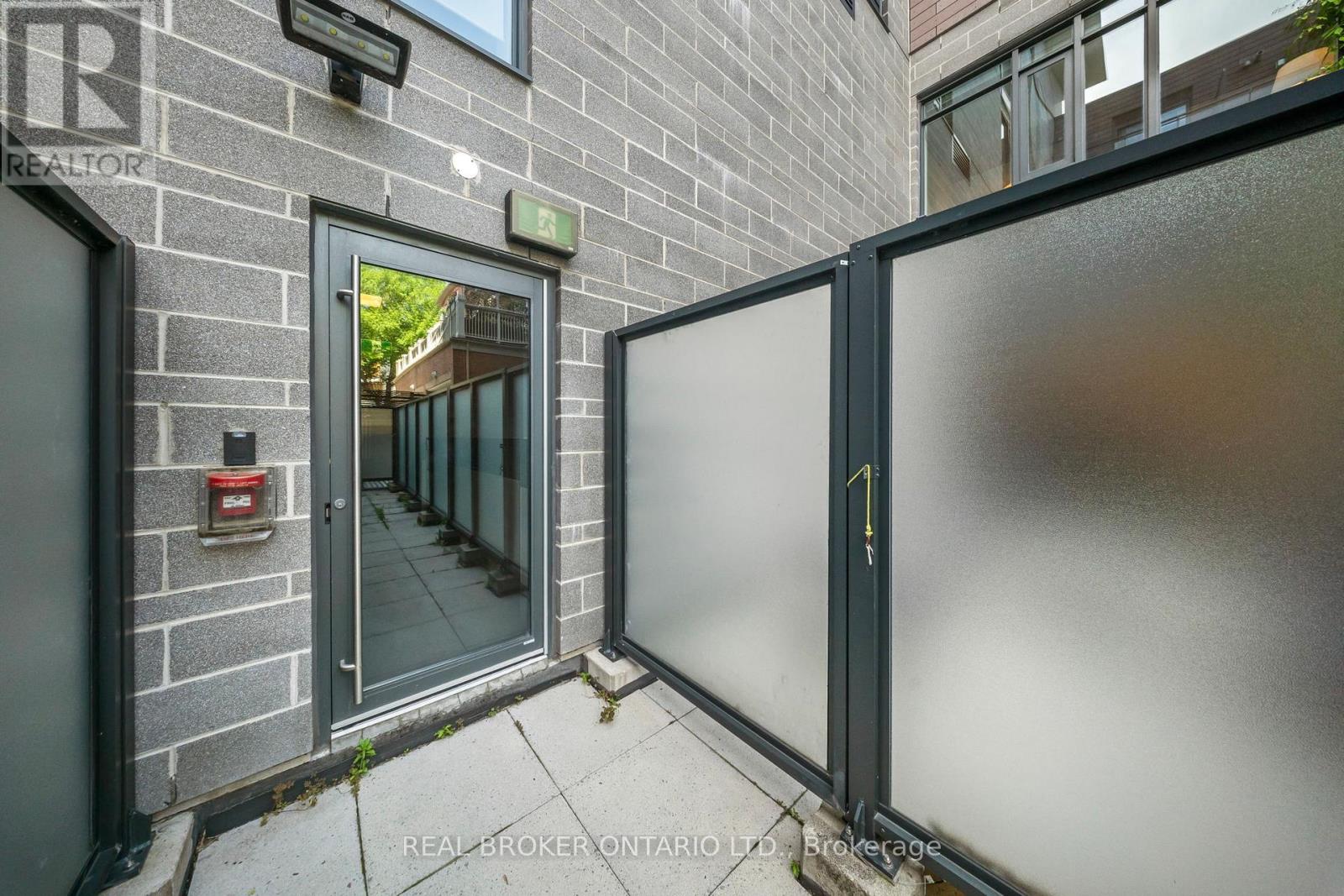 Th3 - 16 Filmic Lane, Toronto, Ontario  M4M 3R1 - Photo 46 - E13212876