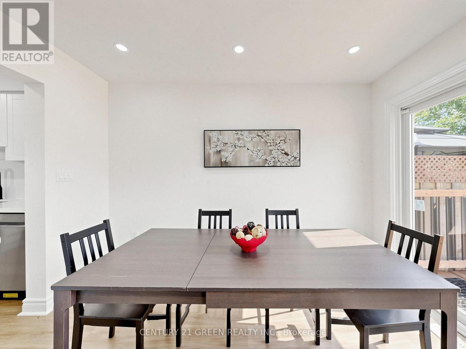 16 Mount Fuji Crescent, Brampton, Ontario  L6R 2L3 - Photo 13 - W13212112