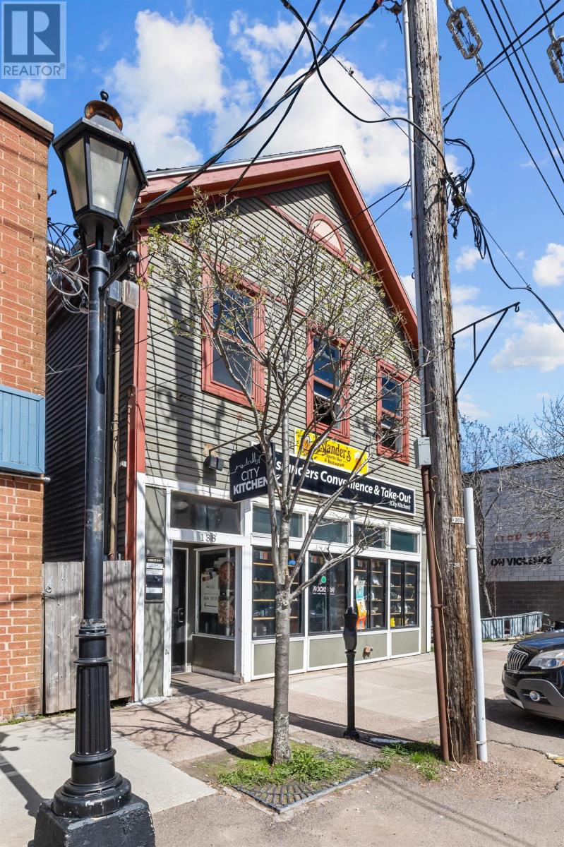 138 Great George Street, Charlottetown, Prince Edward Island  C1A 4K6 - Photo 4 - 202612574