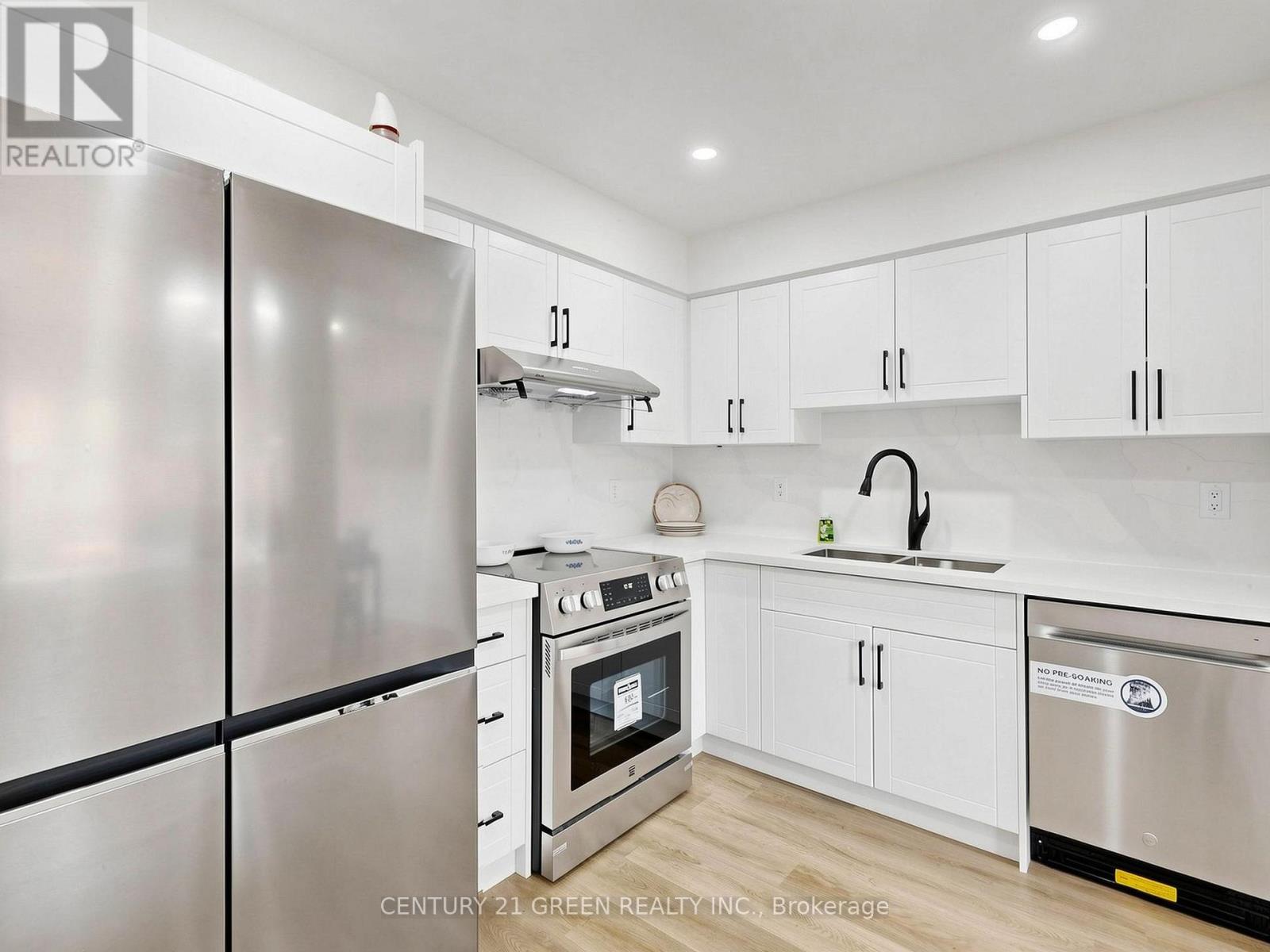 16 Mount Fuji Crescent, Brampton, Ontario  L6R 2L3 - Photo 14 - W13212112