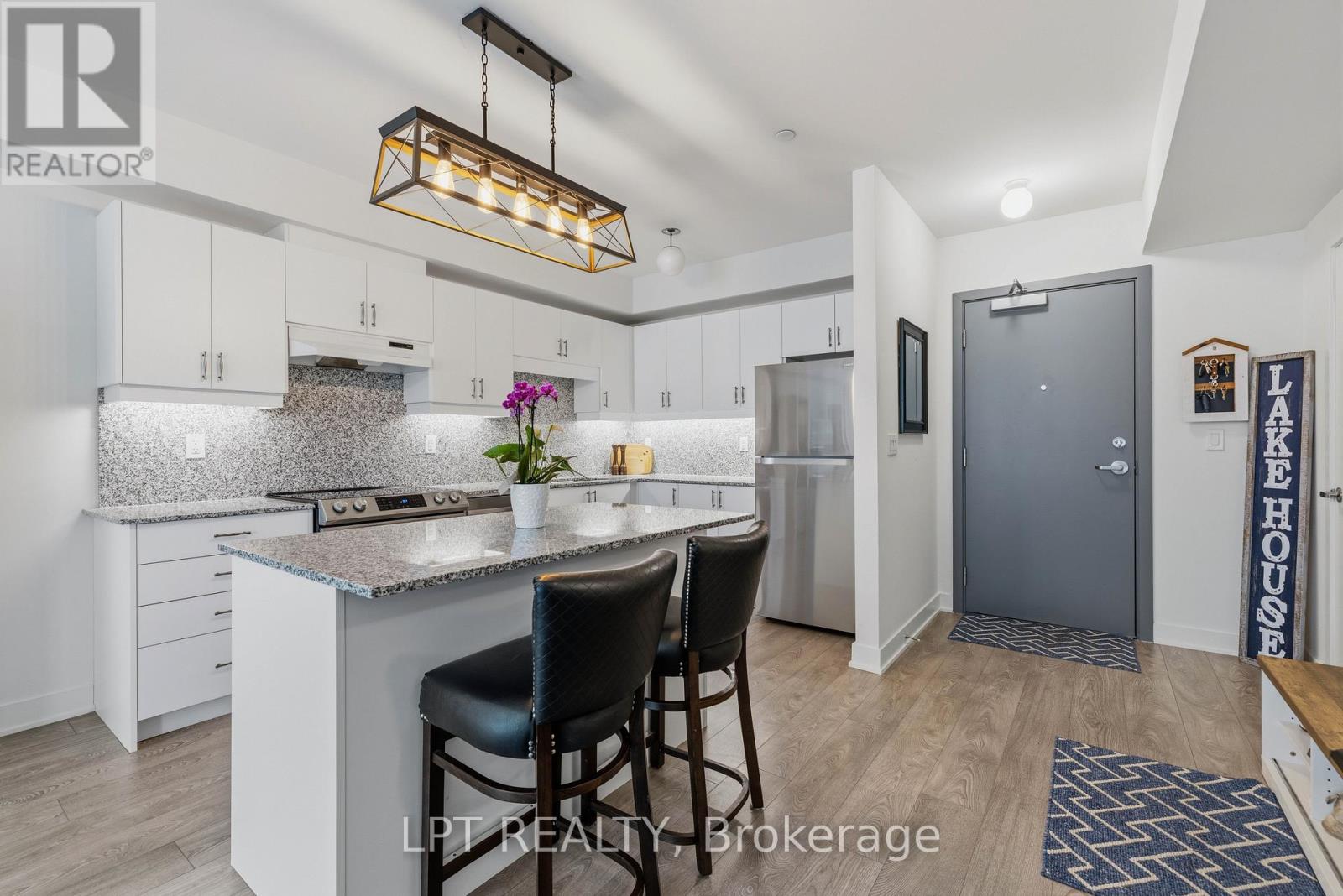 303 - 110 Grew Boulevard, Georgina, Ontario  L0E 1L0 - Photo 15 - N13212880