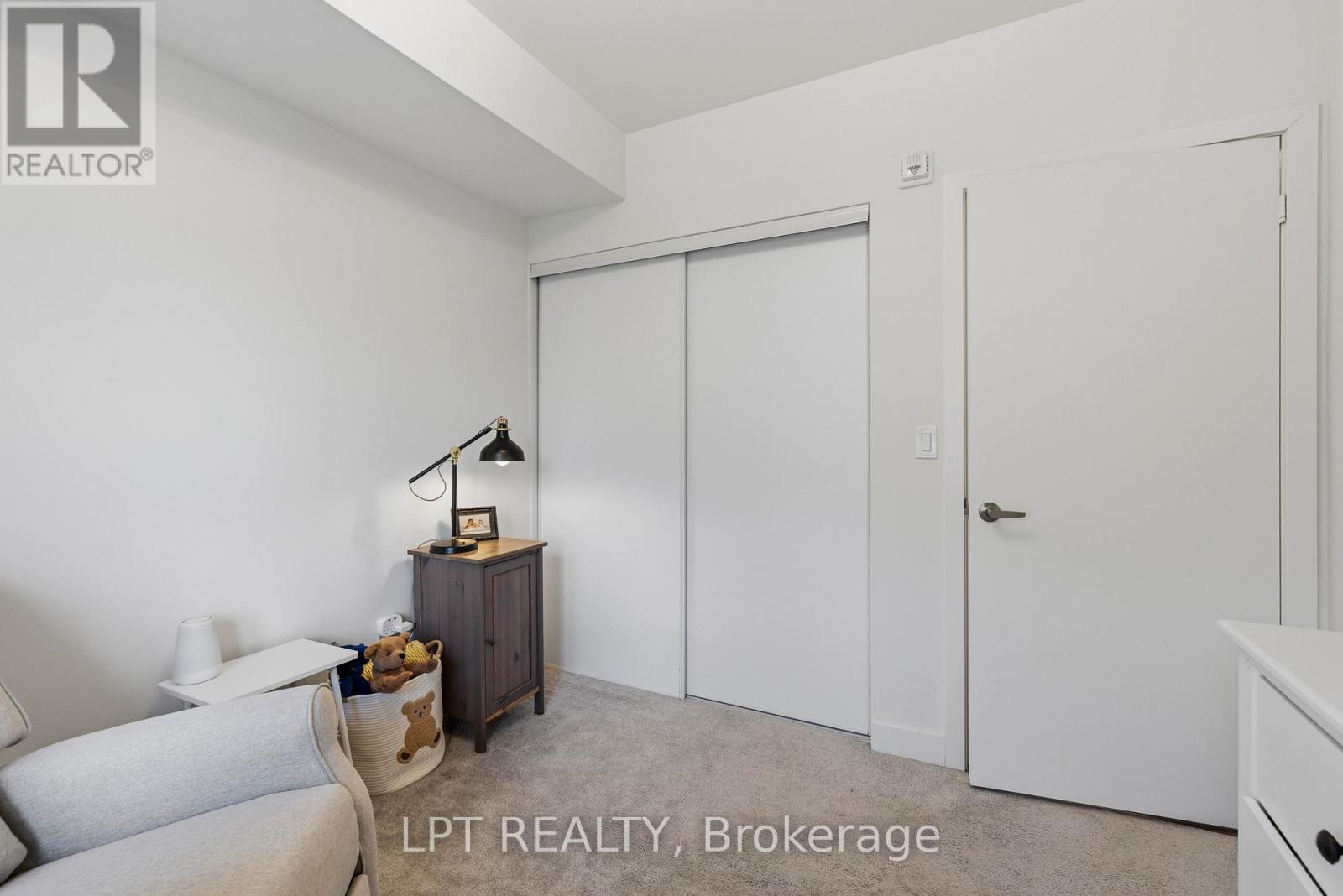303 - 110 Grew Boulevard, Georgina, Ontario  L0E 1L0 - Photo 23 - N13212880