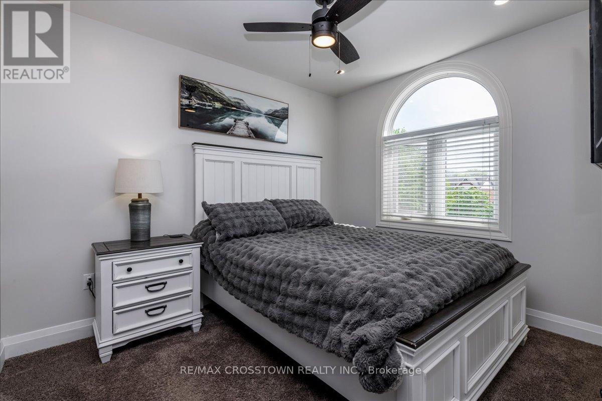92 Golden Meadow Road, Barrie (Bayshore), Ontario  L4N 7G4 - Photo 22 - S13212768