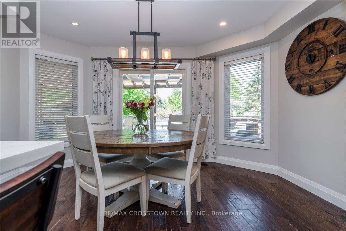 92 Golden Meadow Road, Barrie (Bayshore), Ontario  L4N 7G4 - Photo 7 - S13212768