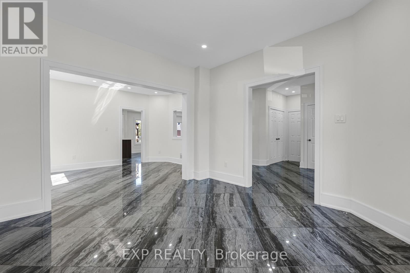24 Jessica Drive, Barrie (Painswick South), Ontario  L4N 5S5 - Photo 7 - S13212810