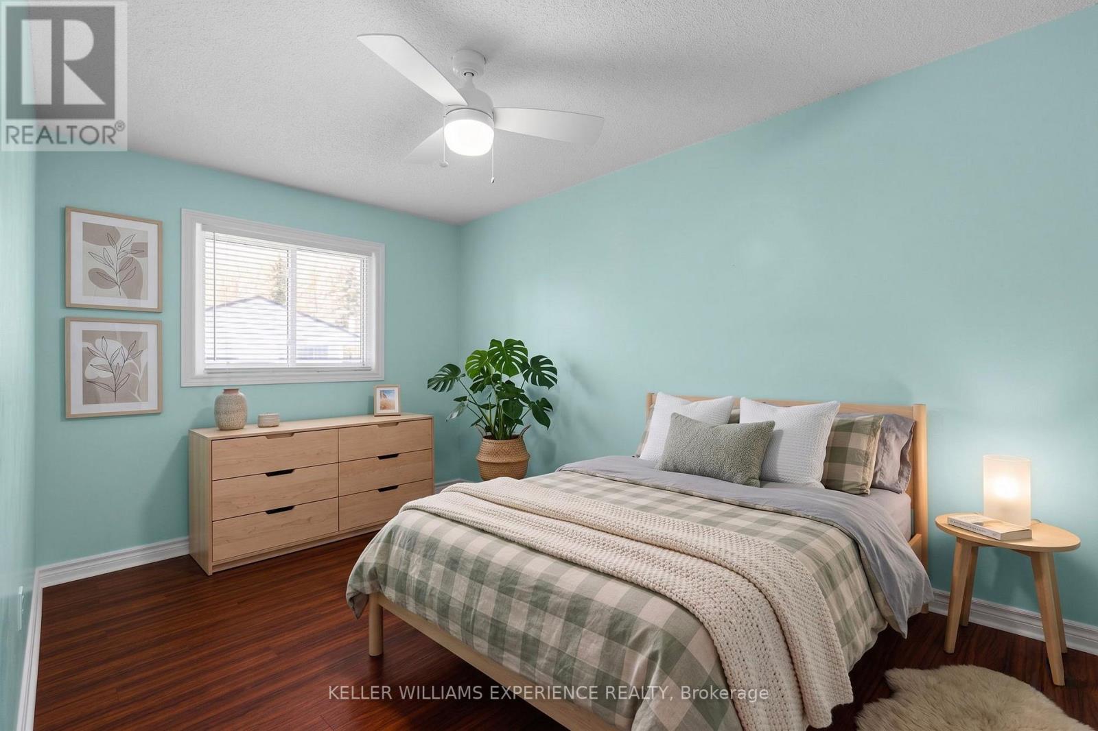 4 Campbell Avenue, Oro-Medonte, Ontario  L0L 1T0 - Photo 15 - S13212830