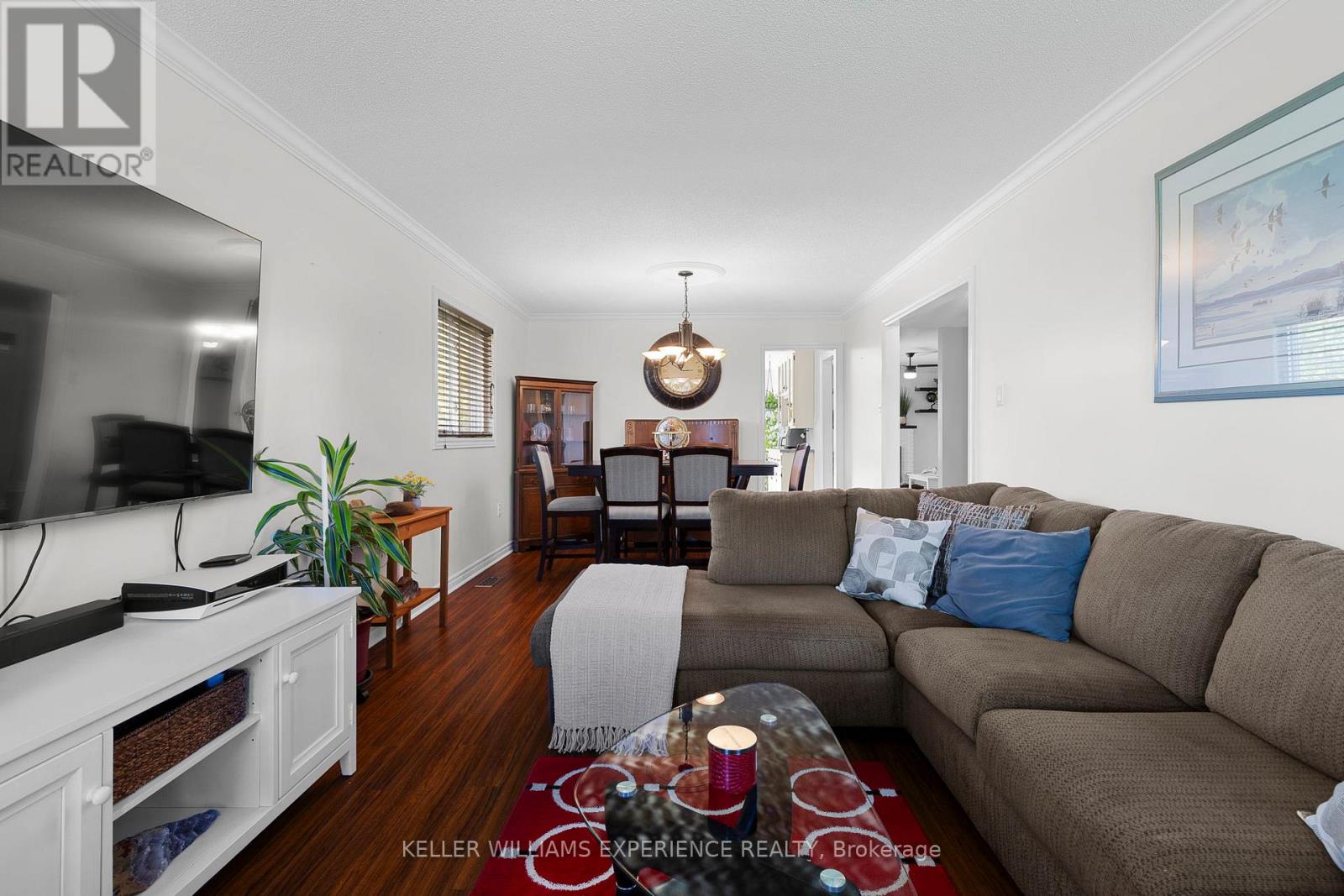 4 Campbell Avenue, Oro-Medonte, Ontario  L0L 1T0 - Photo 7 - S13212830