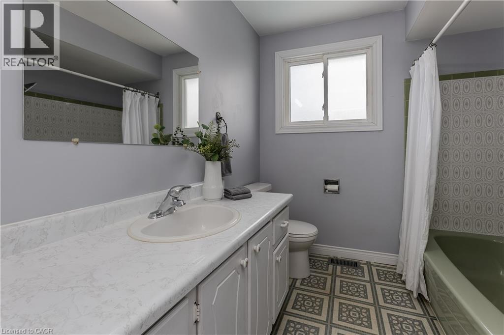 3125 Michael Crescent, Burlington, Ontario  L7M 1V3 - Photo 16 - 40834429
