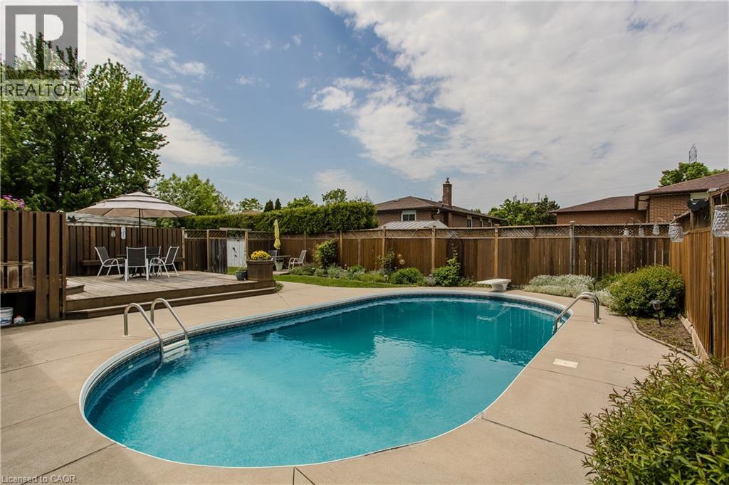 3125 Michael Crescent, Burlington, Ontario  L7M 1V3 - Photo 3 - 40834429