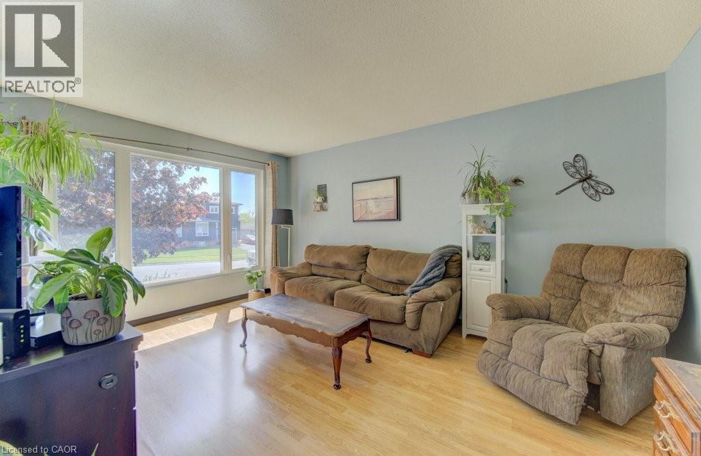 96 Scott Road, Cambridge, Ontario  N3C 2X7 - Photo 6 - 40832043