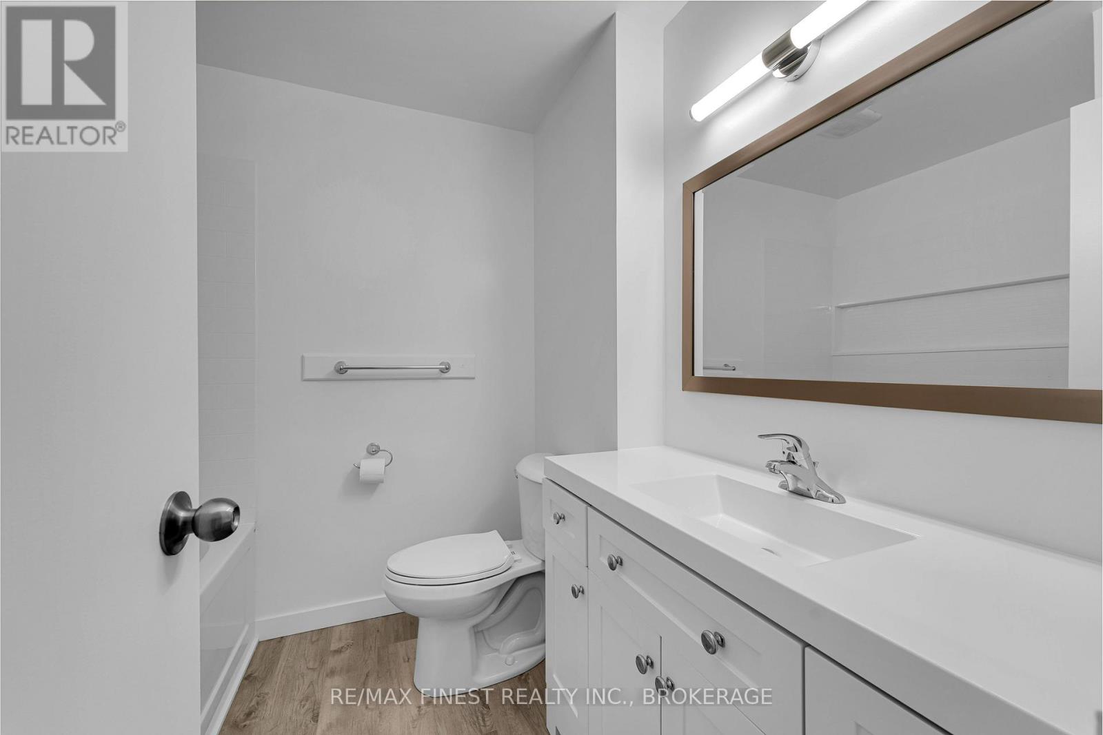 301 - 17 Eldon Hall Place, Kingston, Ontario  K7M 7H5 - Photo 32 - X13212852
