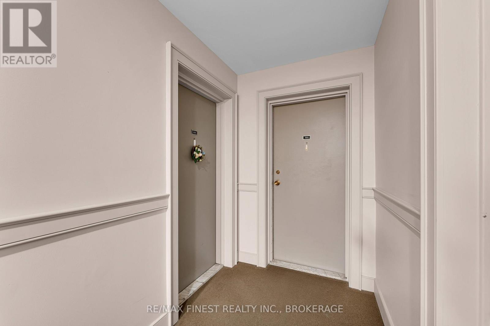 301 - 17 Eldon Hall Place, Kingston, Ontario  K7M 7H5 - Photo 4 - X13212852