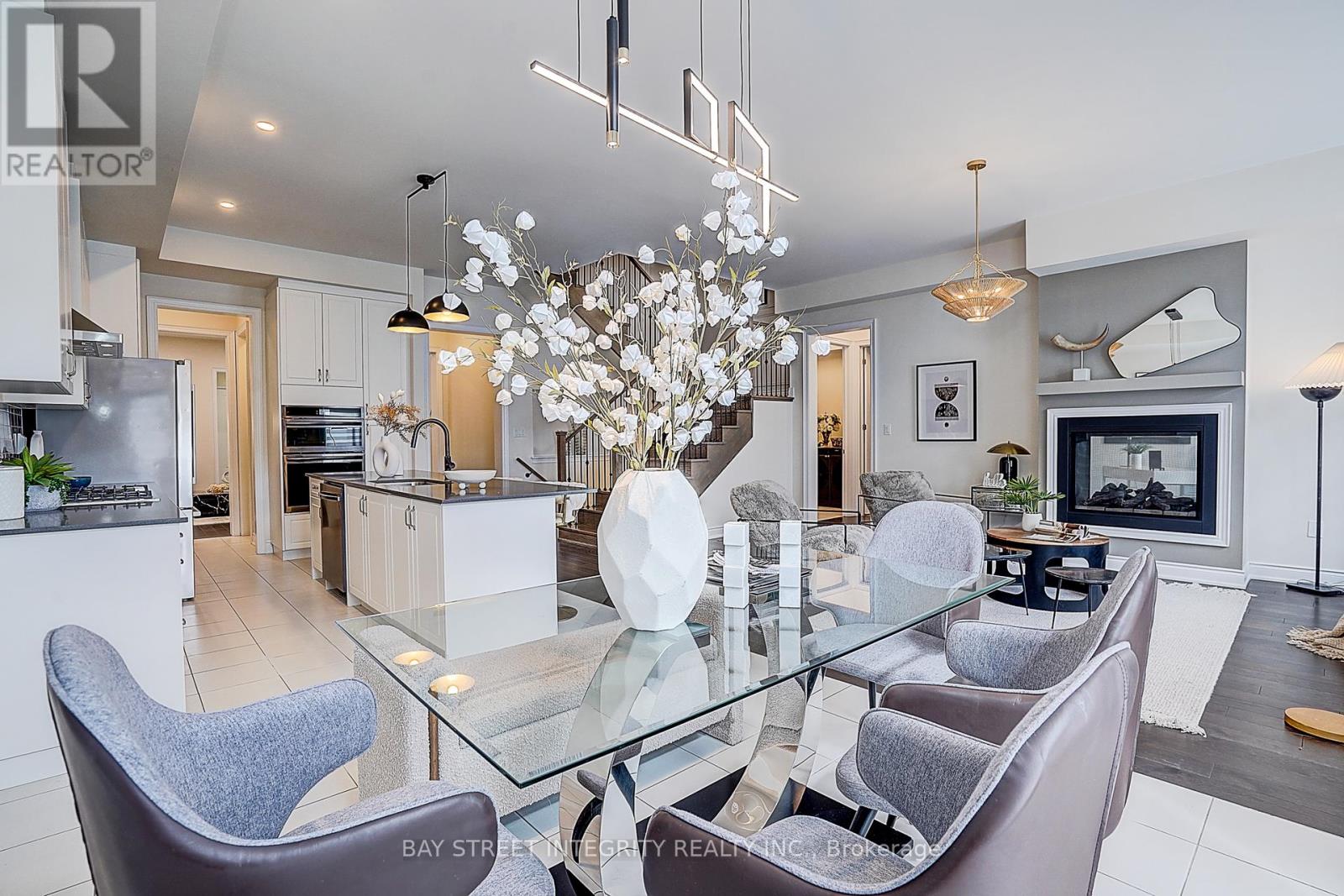 38 Settlers Road E, Oakville, Ontario  L6H 0Y8 - Photo 14 - W13212774