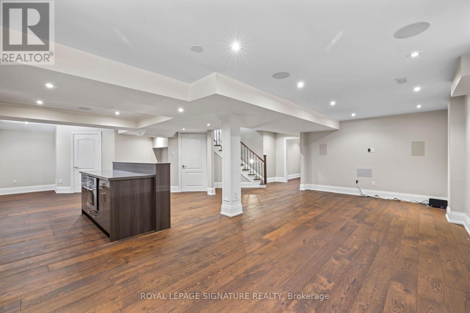 2480 Upper Valley Crescent, Oakville, Ontario  L6H 7P2 - Photo 38 - W13212812