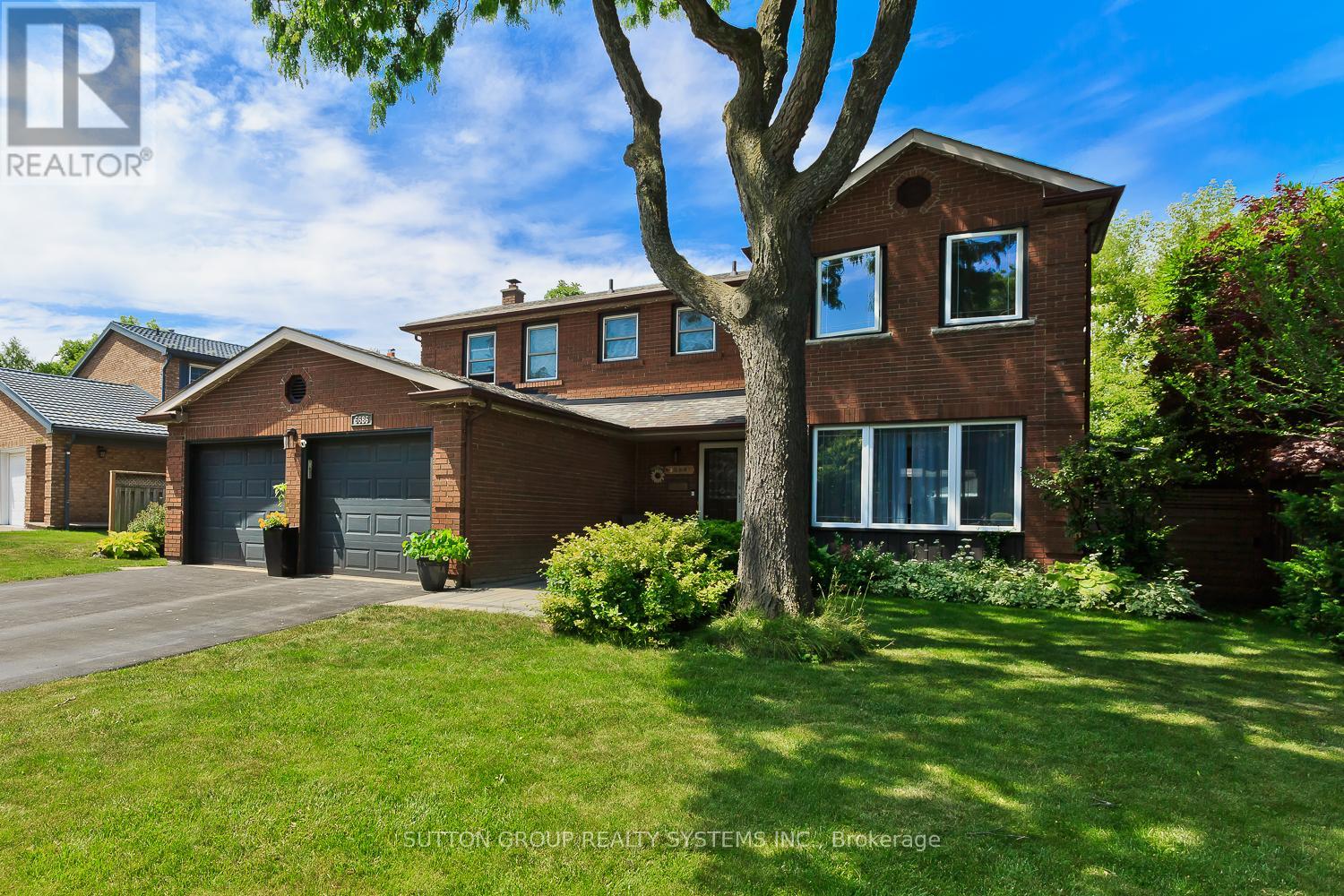 6686 Barrisdale Drive, Mississauga, Ontario  L5N 2H3 - Photo 2 - W13212858