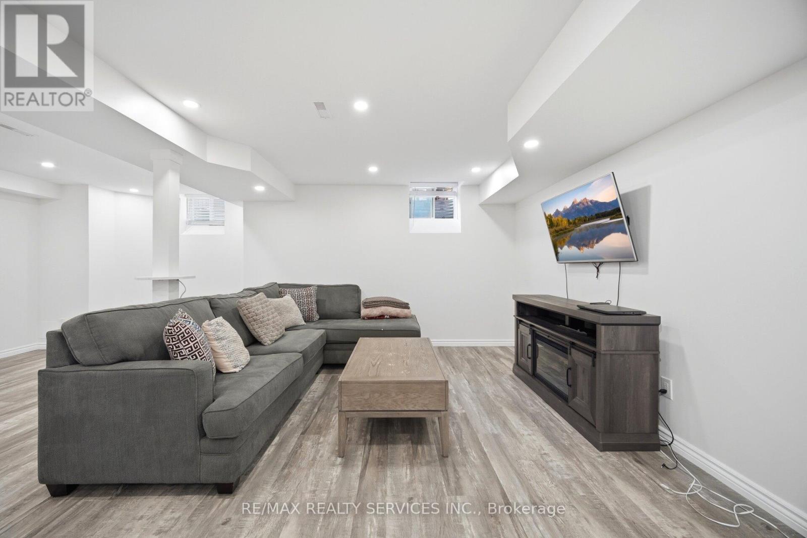28 Ponymeadow Way, Brampton (Credit Valley), Ontario  L6X 0M3 - Photo 26 - W13212860