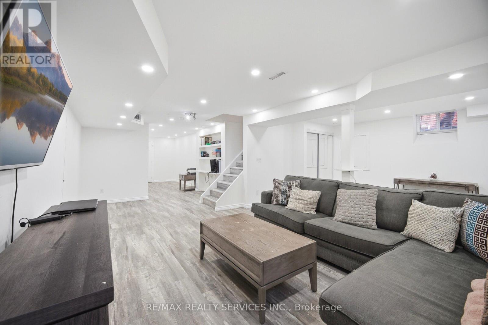 28 Ponymeadow Way, Brampton (Credit Valley), Ontario  L6X 0M3 - Photo 27 - W13212860
