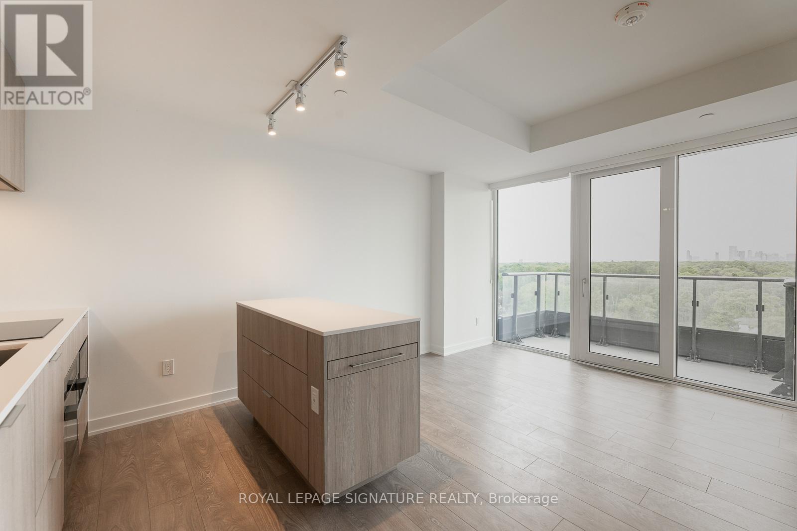 916 - 28 Ann Street, Mississauga, Ontario  L5G 0E1 - Photo 5 - W13212888