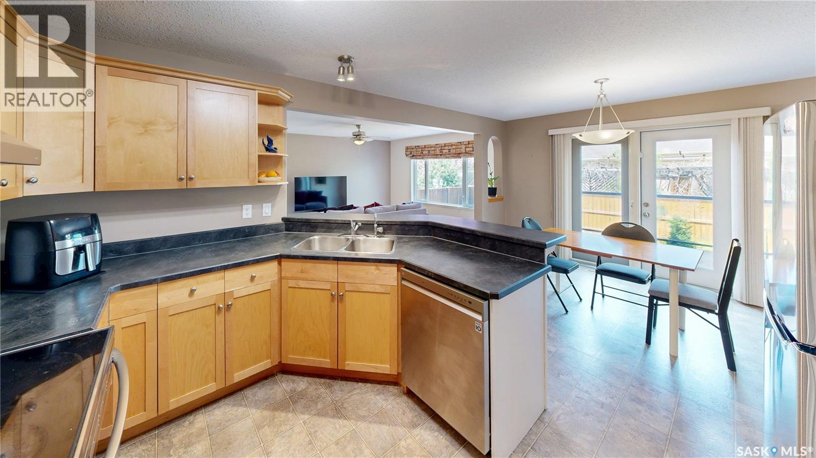 7058 Wascana Cove Drive, Regina, Saskatchewan  S4V 3E9 - Photo 17 - SK037543