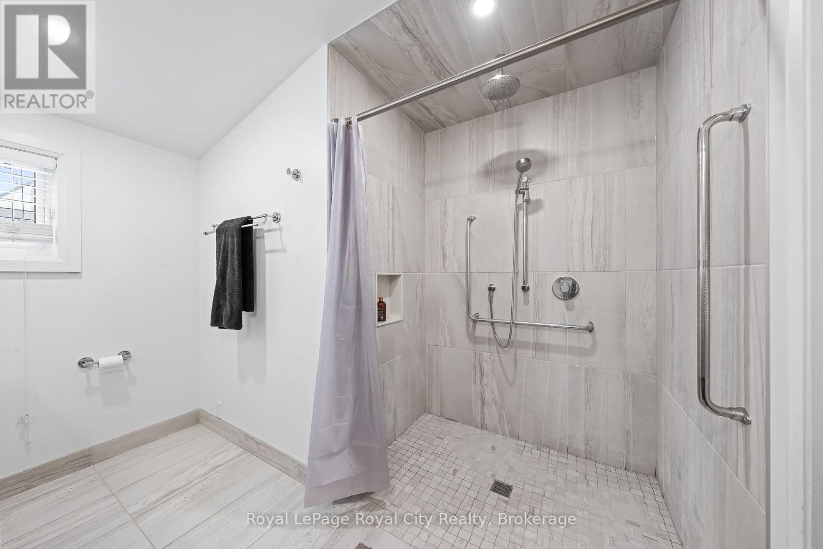 138 Arthur Street N, Guelph, Ontario  N1E 4V2 - Photo 10 - X12738174