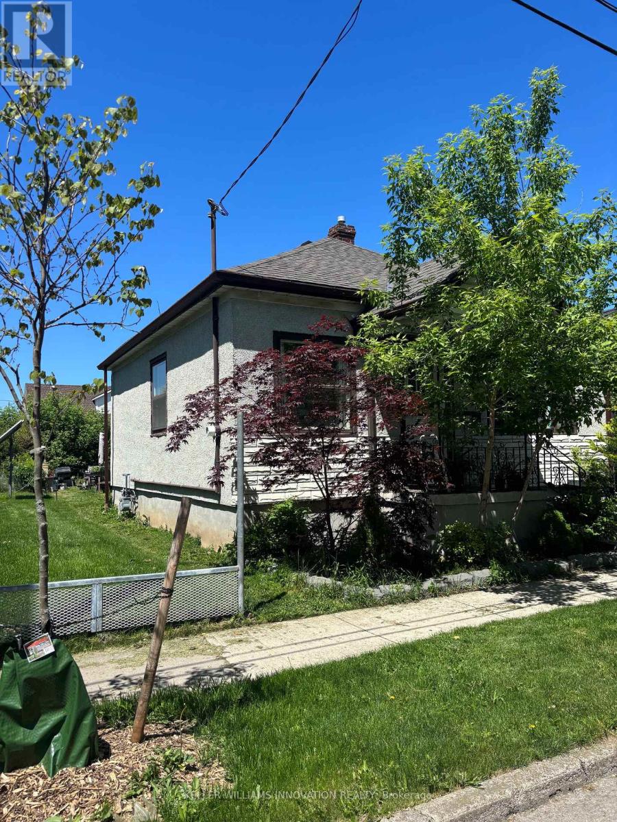 29 Concord Avenue, St. Catharines, Ontario  L2M 5N5 - Photo 1 - X13212878