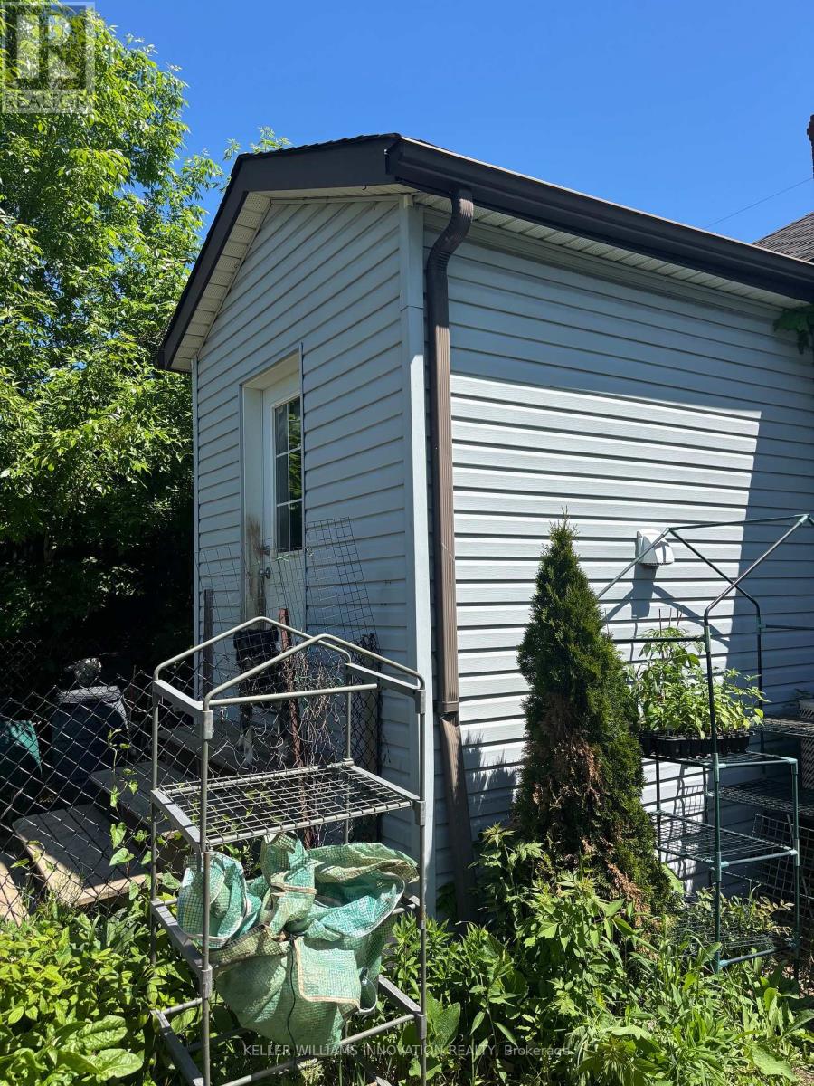 29 Concord Avenue, St. Catharines, Ontario  L2M 5N5 - Photo 3 - X13212878