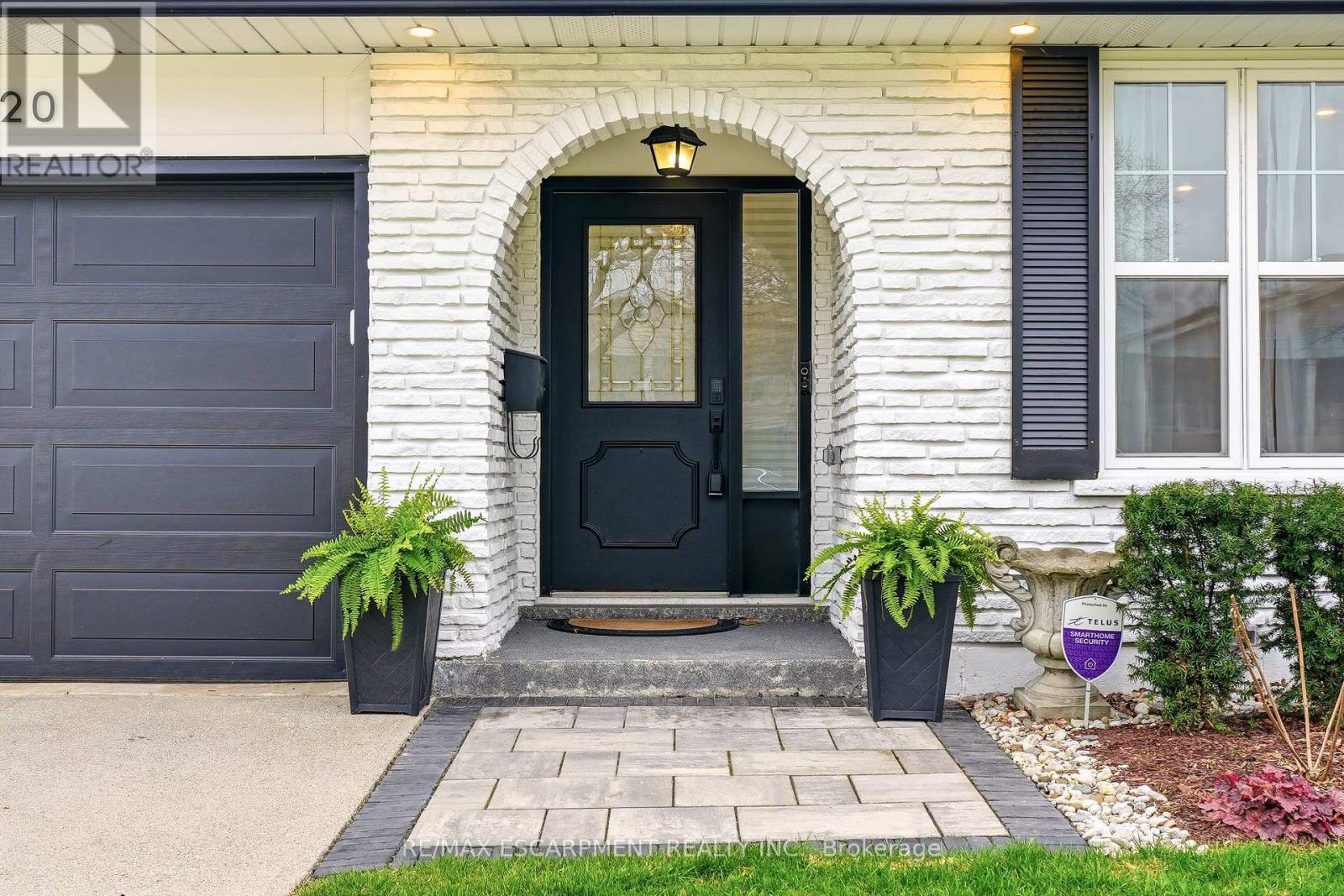 20 Audubon Street S, Hamilton, Ontario  L8J 1J7 - Photo 3 - X13212890