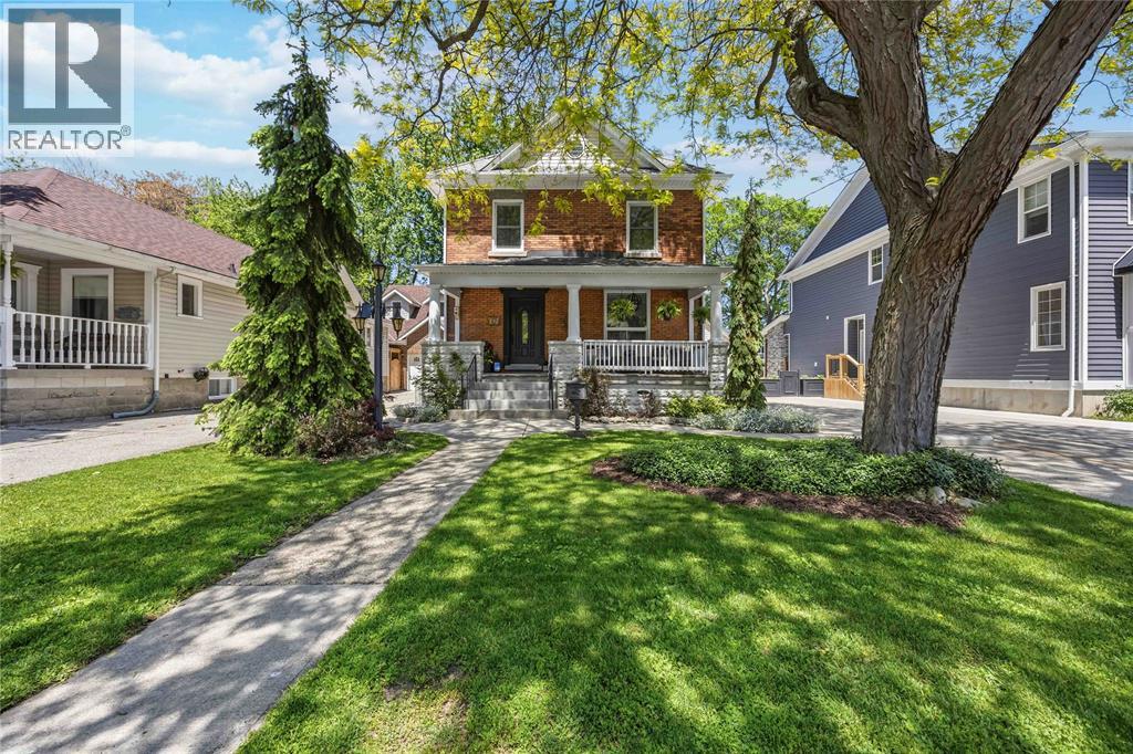 292 George Street, Sarnia, Ontario  N7T 4P4 - Photo 1 - 26012401