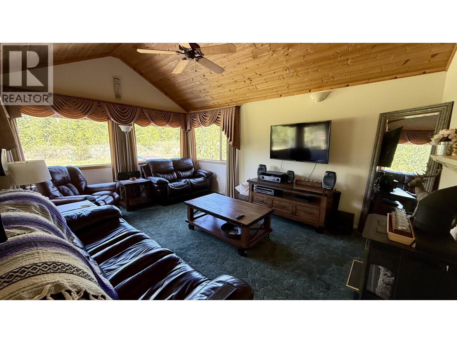 7364 Watch Lake Road, Lone Butte, British Columbia  V0K 1X0 - Photo 5 - R3129615