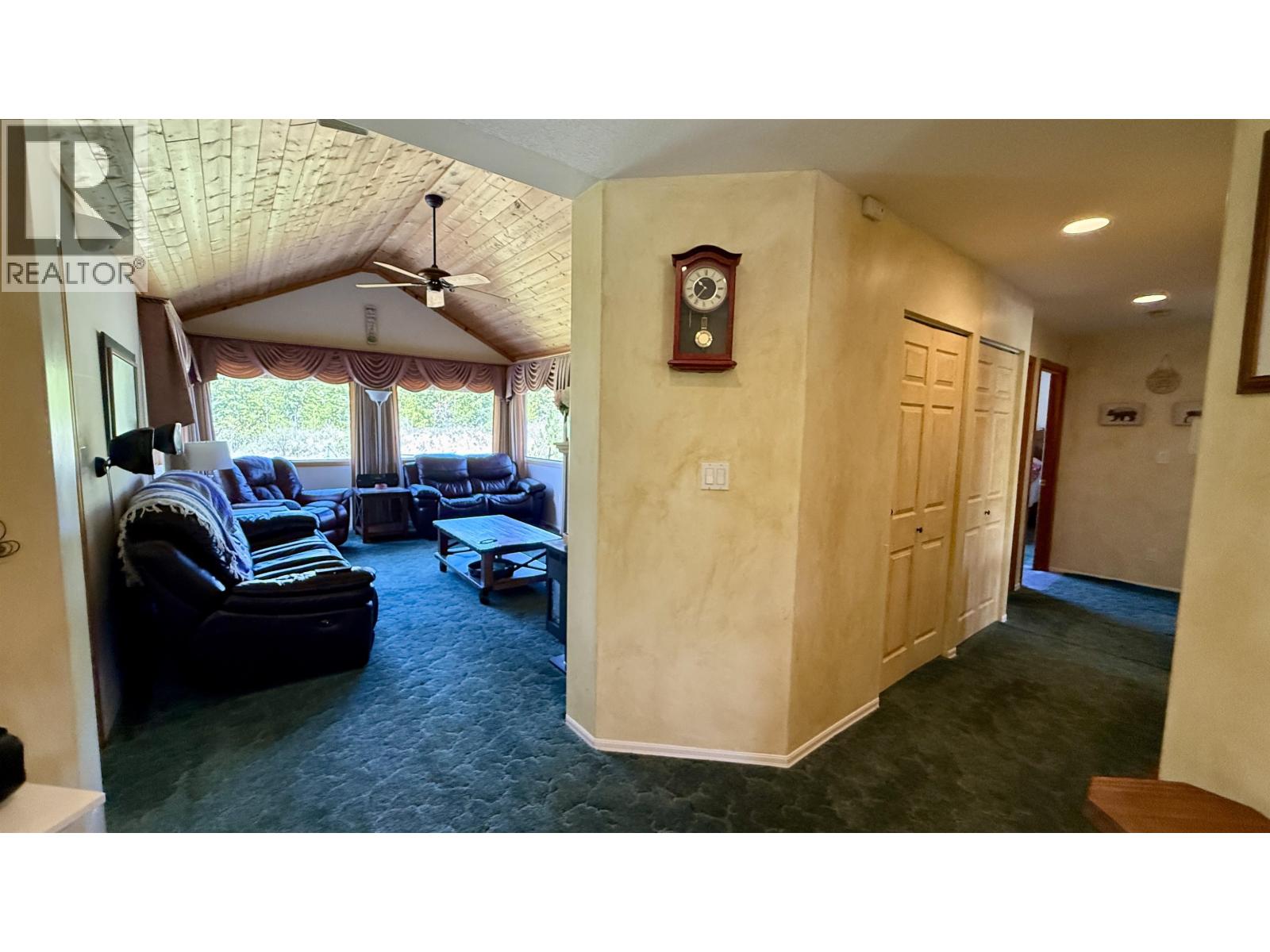 7364 Watch Lake Road, Lone Butte, British Columbia  V0K 1X0 - Photo 6 - R3129615