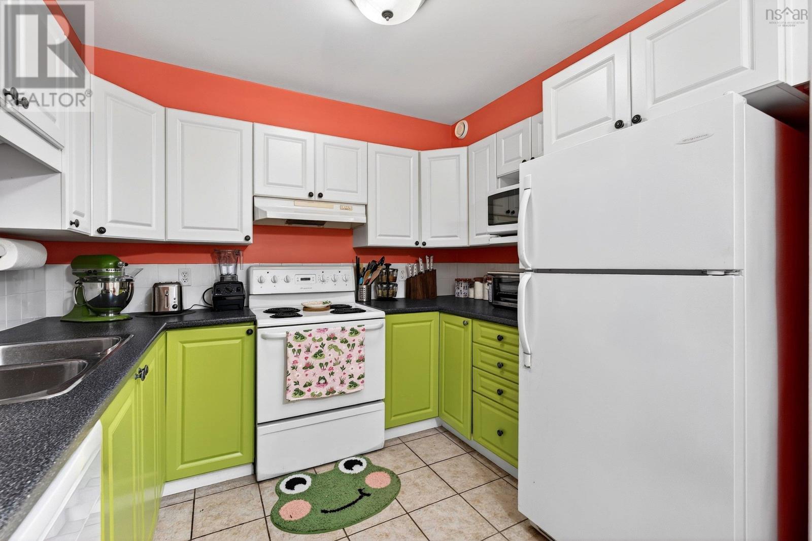 301 115 Ochterloney Street, Dartmouth, Nova Scotia B2Y 4W8 - Photo 4 - 202612575