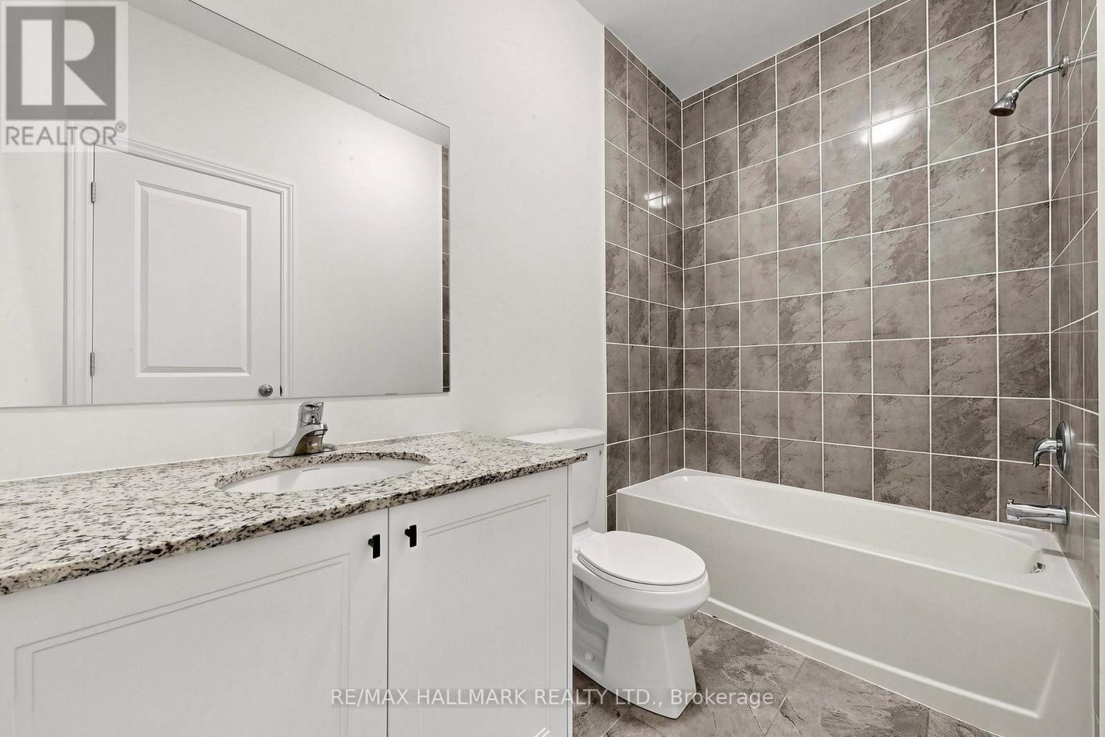 112 Weslock Crescent, Aurora, Ontario  L4G 7Z4 - Photo 37 - N13171106