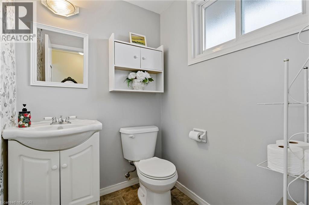 9 Cleveland Place, Stoney Creek, Ontario  L8J 1M9 - Photo 16 - 40834108