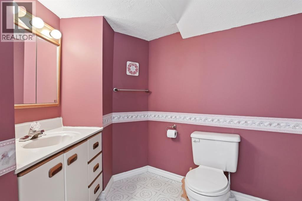 5327 38 Street, Innisfail, Alberta  T4G 1E8 - Photo 21 - A2315432