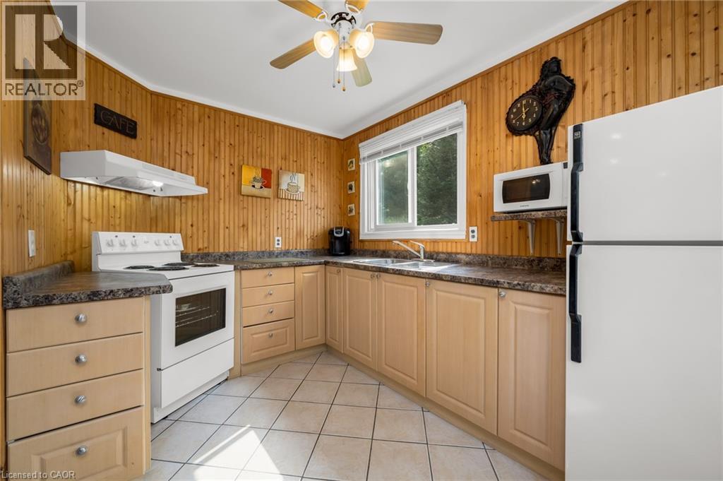 2288 Eagle Lk Rd Road, Machar, Ontario  P0A 1X0 - Photo 16 - 40834231