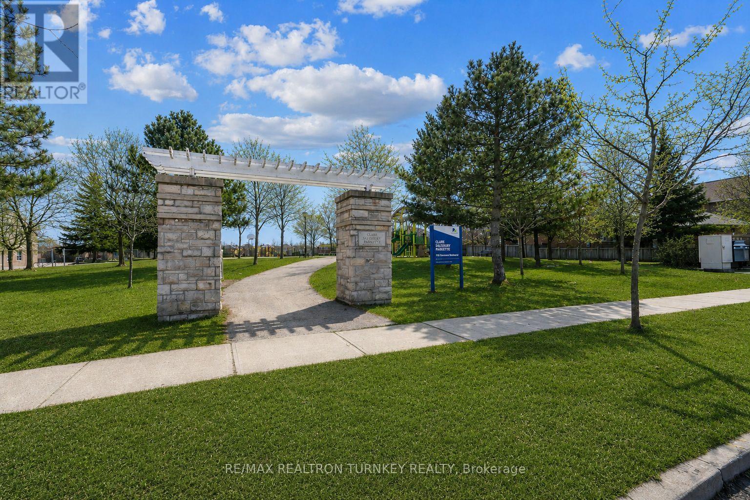 142 Denise Circle, Newmarket, Ontario  L3X 2K1 - Photo 46 - N13210912