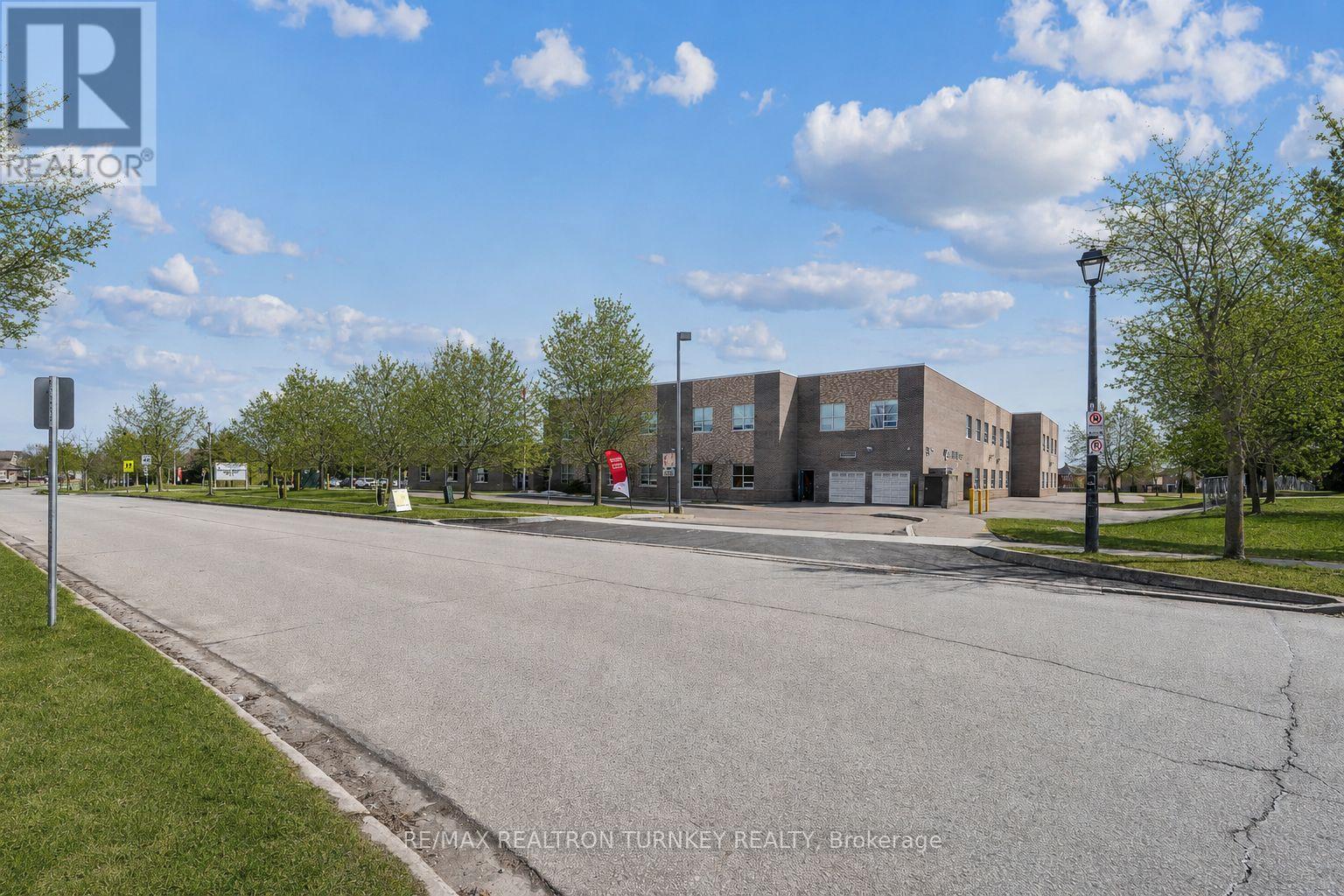 142 Denise Circle, Newmarket, Ontario  L3X 2K1 - Photo 45 - N13210912