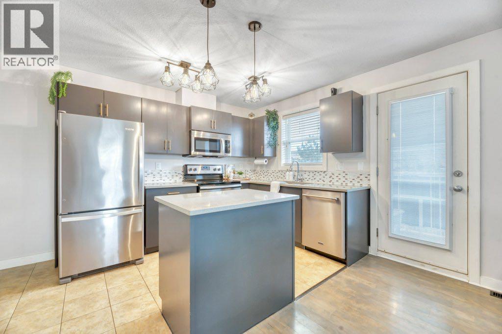 300, 50 Westland Road, Okotoks, Alberta  T1S 1N1 - Photo 13 - A2312002