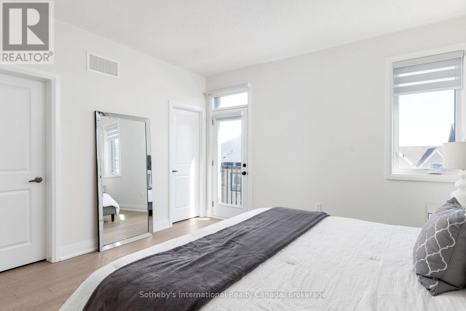 1492 Yellow Rose Circle, Oakville, Ontario  L6M 4G3 - Photo 23 - W12946828
