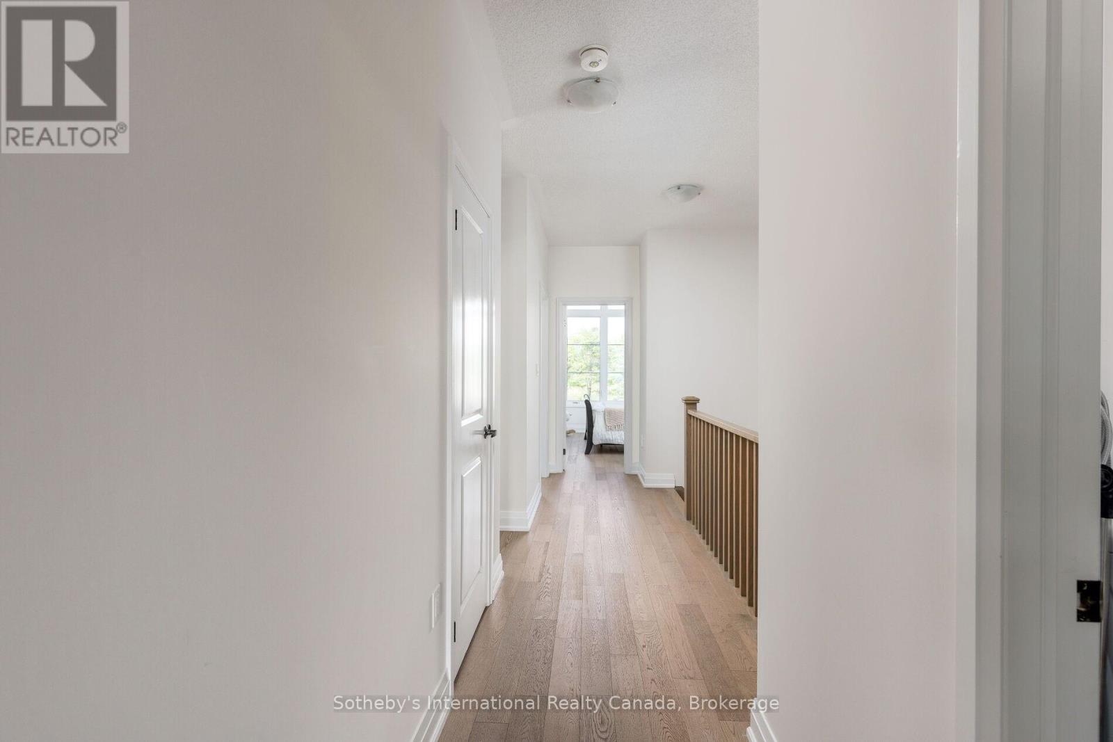 1492 Yellow Rose Circle, Oakville, Ontario  L6M 4G3 - Photo 28 - W12946828
