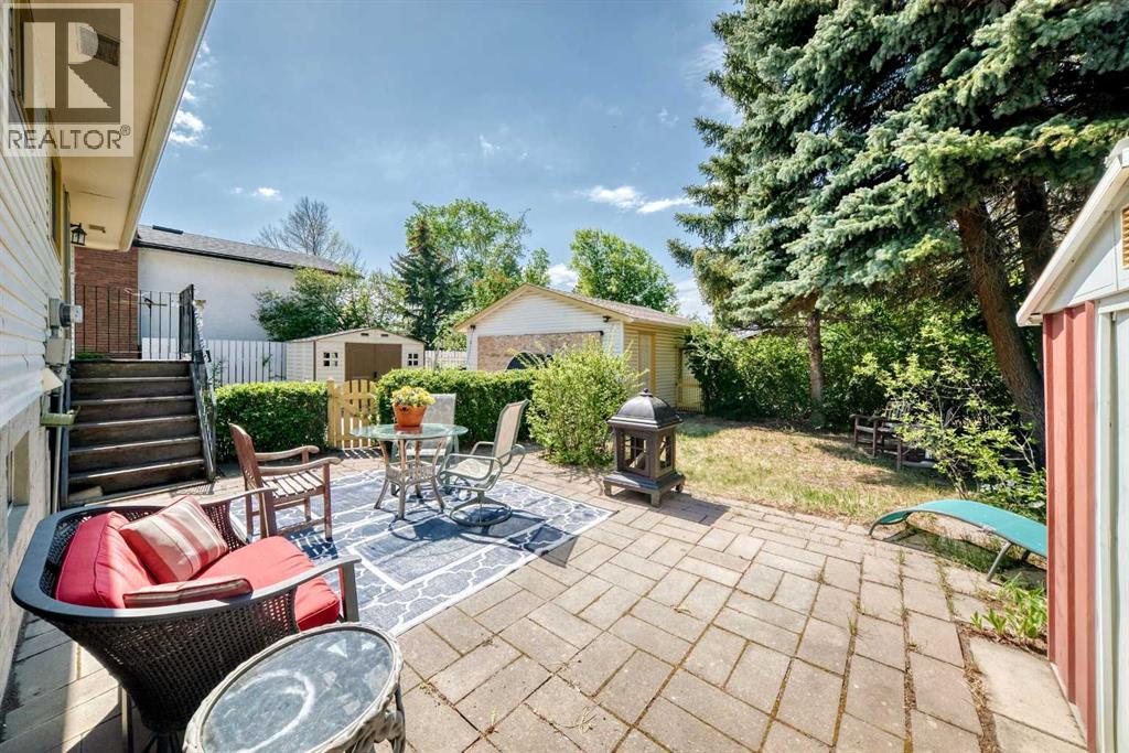 5539 Dalhart Road NW, Calgary, Alberta  T3A 1S3 - Photo 1 - A2313086