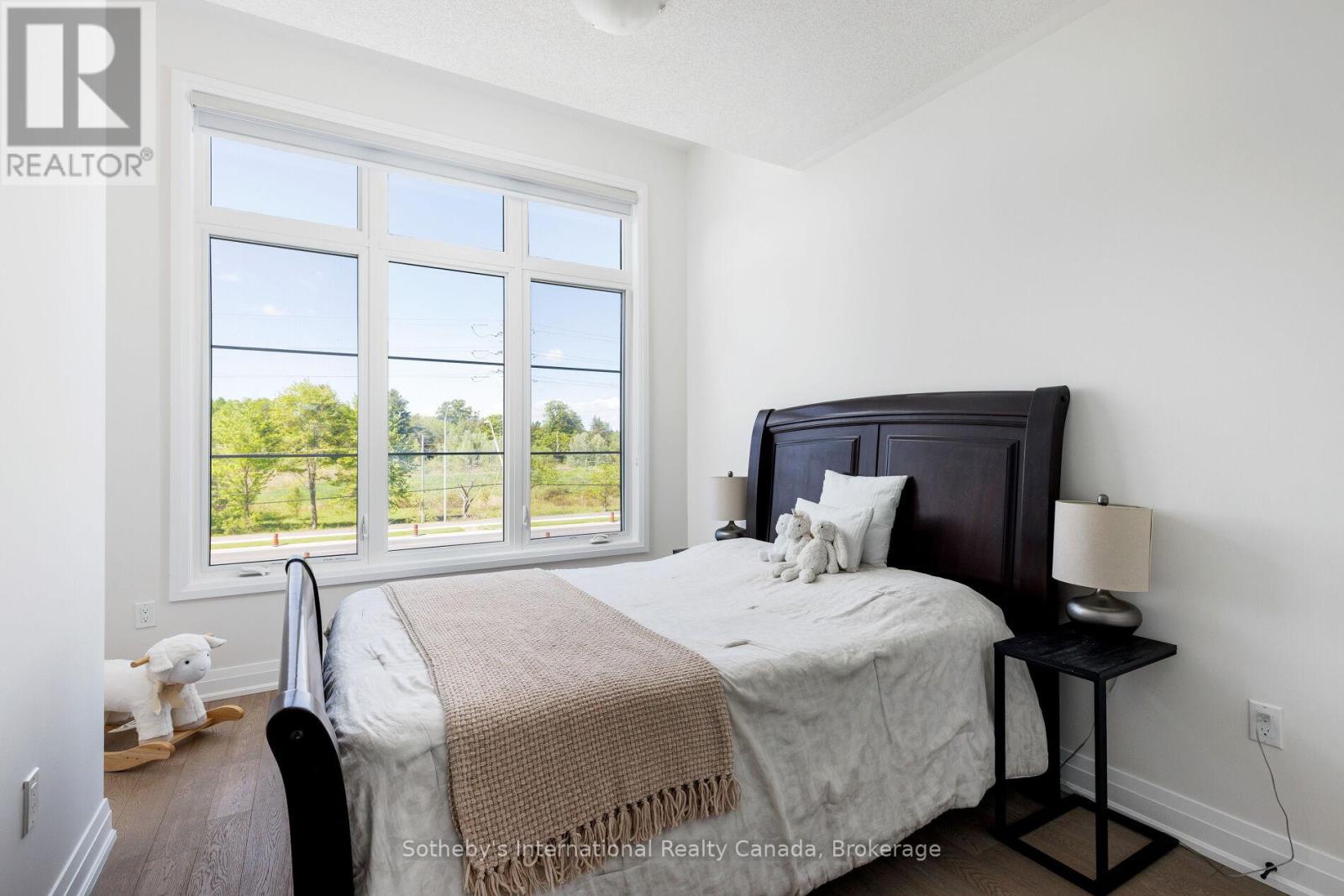 1492 Yellow Rose Circle, Oakville, Ontario  L6M 4G3 - Photo 31 - W12946828