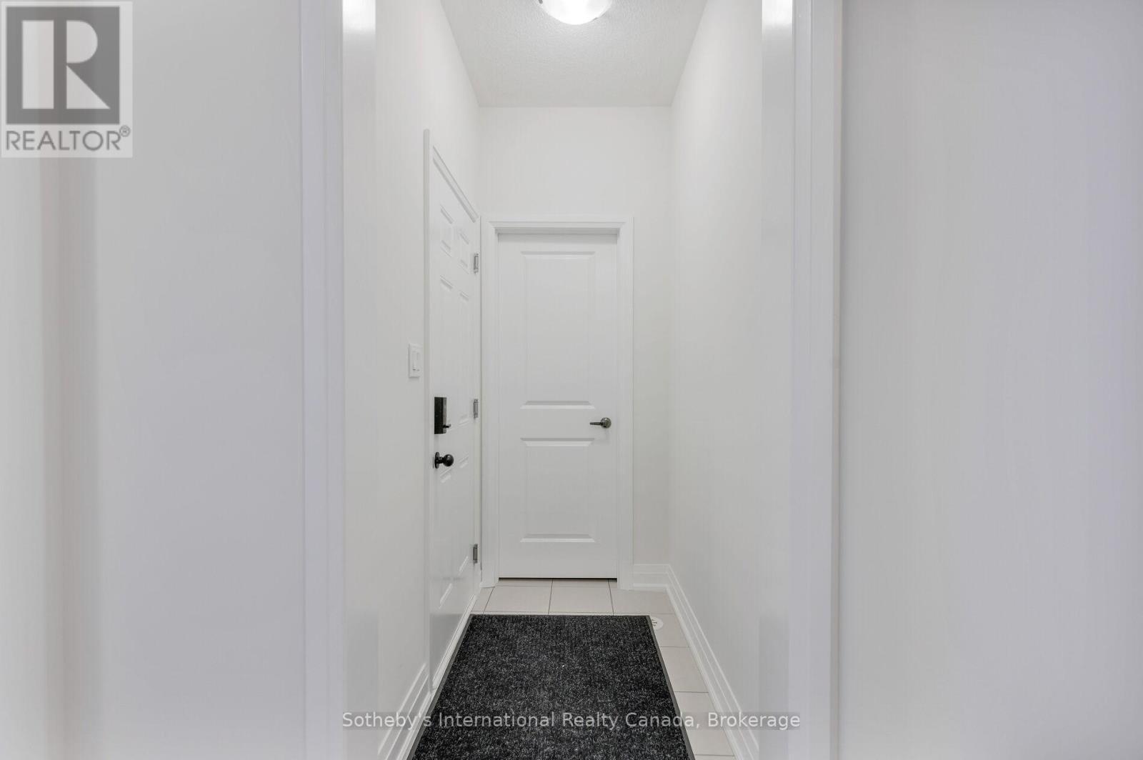 1492 Yellow Rose Circle, Oakville, Ontario  L6M 4G3 - Photo 34 - W12946828