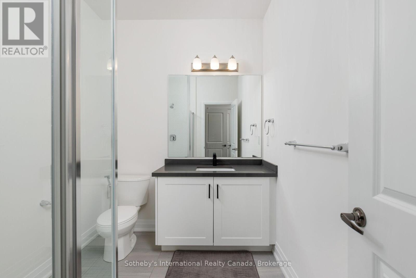 1492 Yellow Rose Circle, Oakville, Ontario  L6M 4G3 - Photo 36 - W12946828